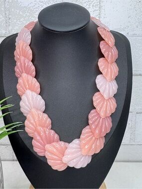 Vintage 80s Avon Pink Pastel Lucite Leafs Ombre Coastal Statement Necklace